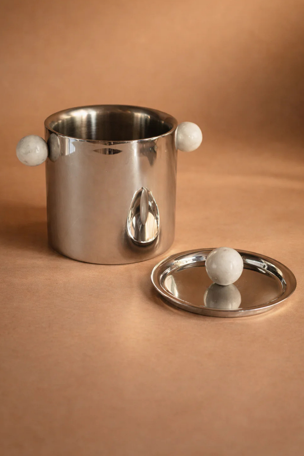 Kora Ice Bucket Tray