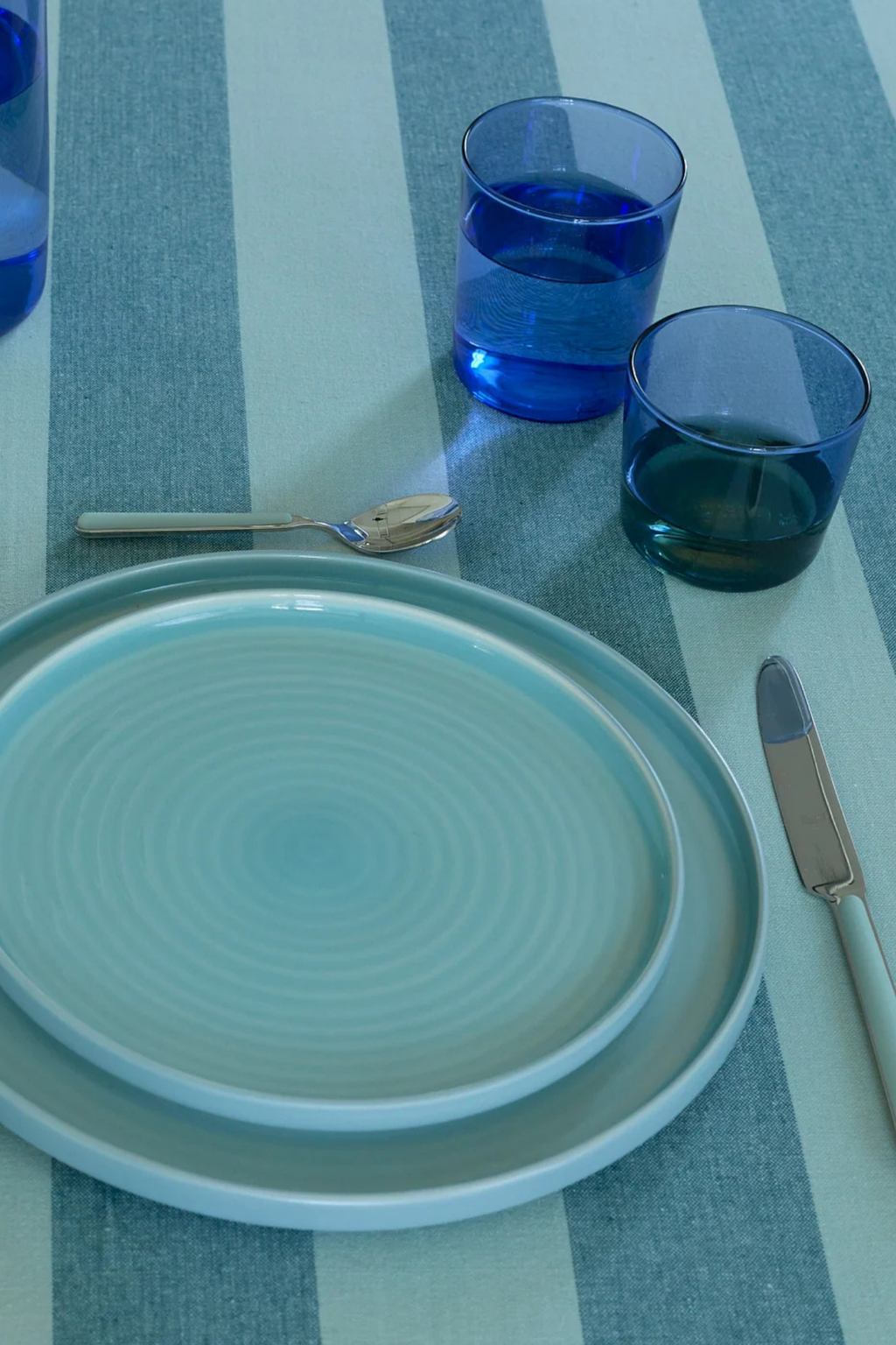 Essential Glassware Medium Blue | Set of 4