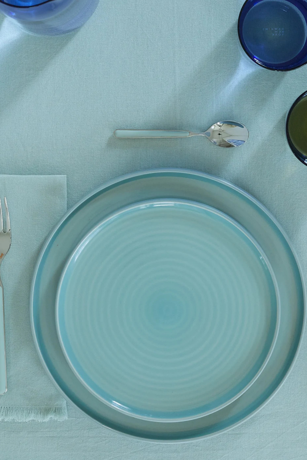 Essential Dinnerware Sky | 16 Piece Set
