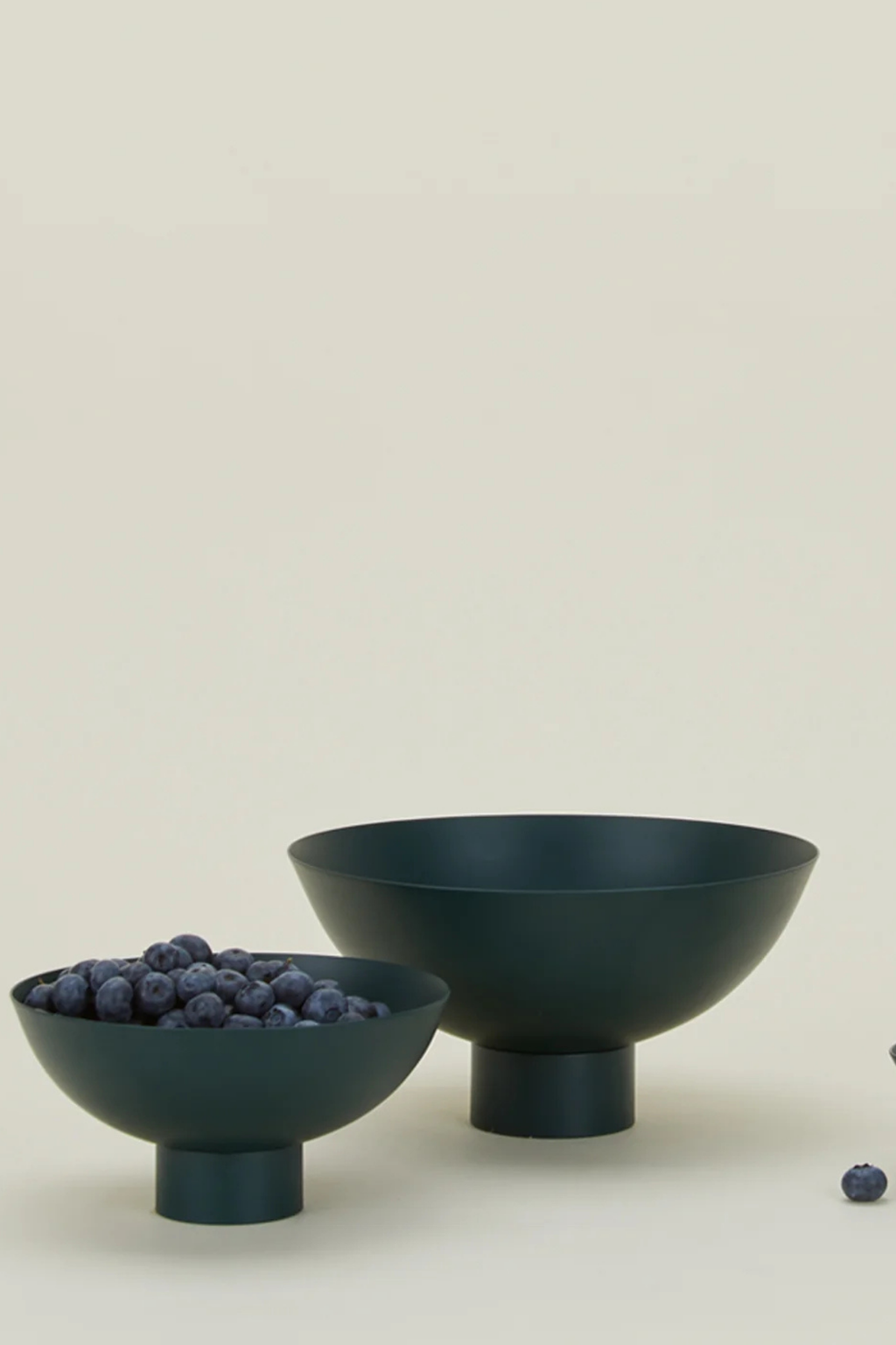 Essential Footed Bowl Large | Peacock