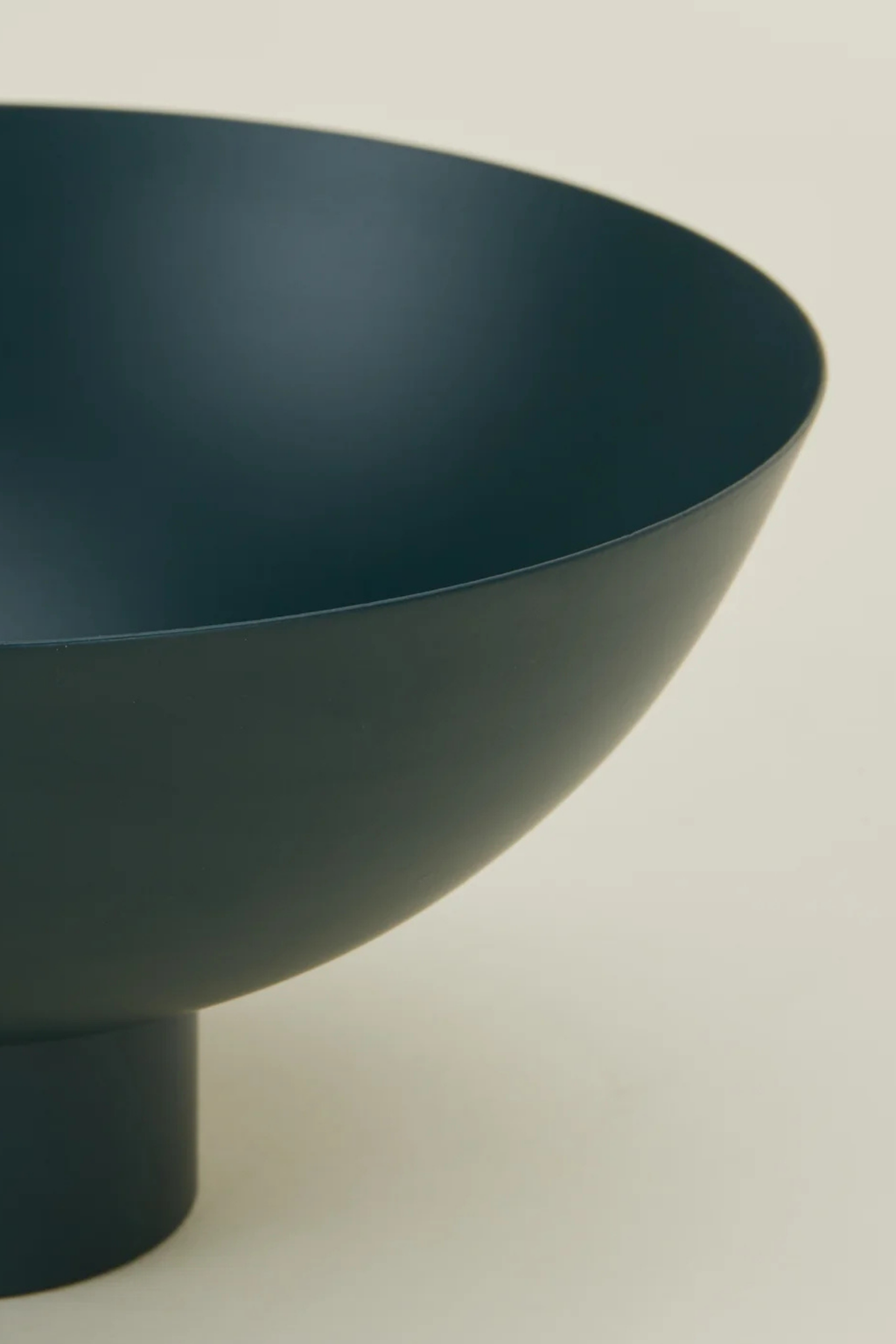 Essential Footed Bowl Large | Peacock